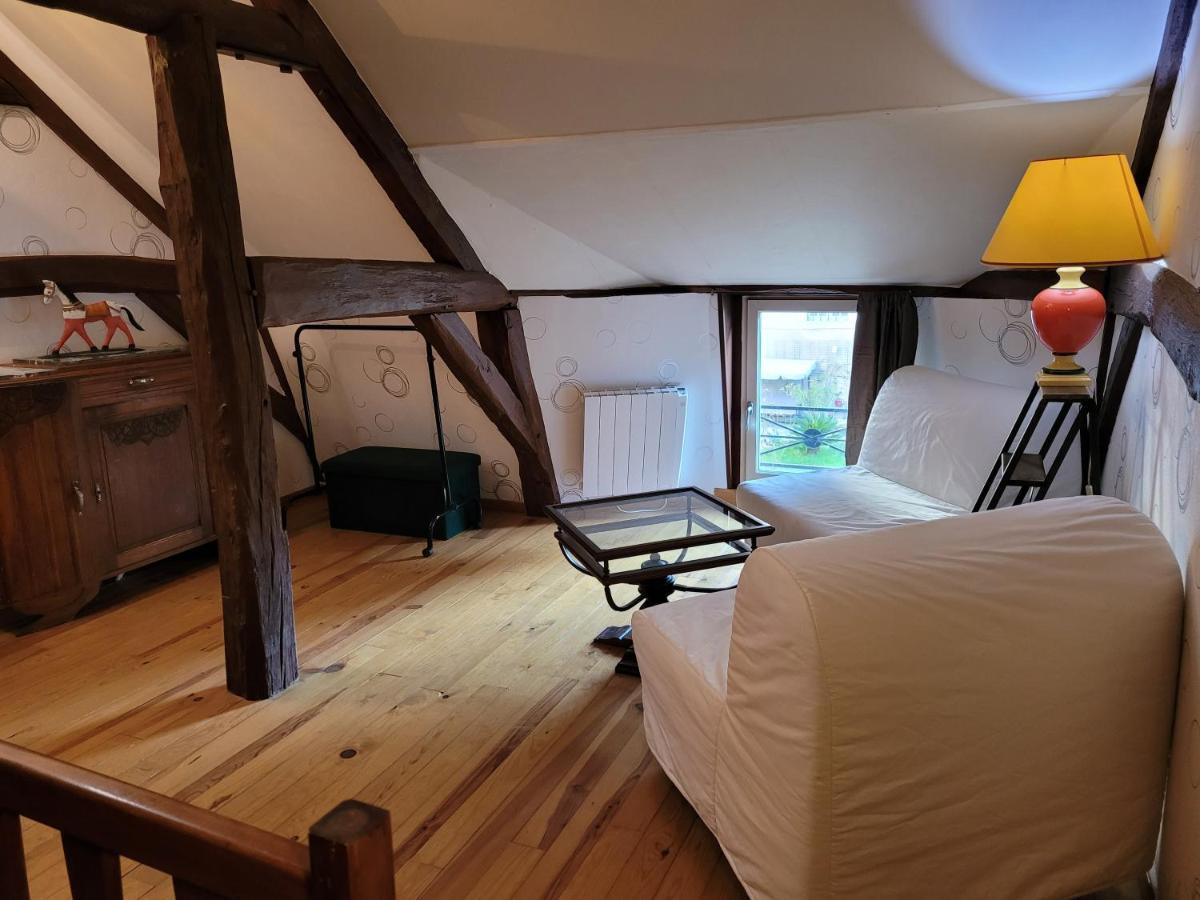 La Cour Du Chateau La Charité-sur-Loire Pokoj fotografie